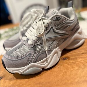 Men’s Reebok Sneakers